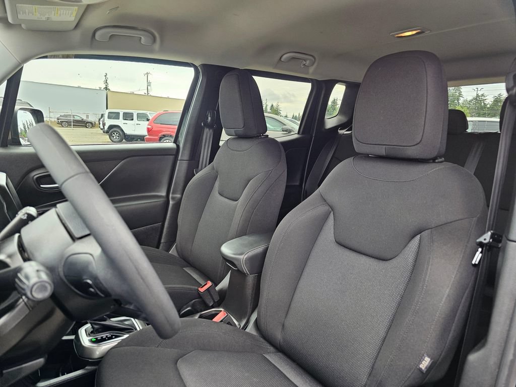 Used 2022 Jeep Renegade Sport w/ Sport Appearance Group AWD/4WD image 21
