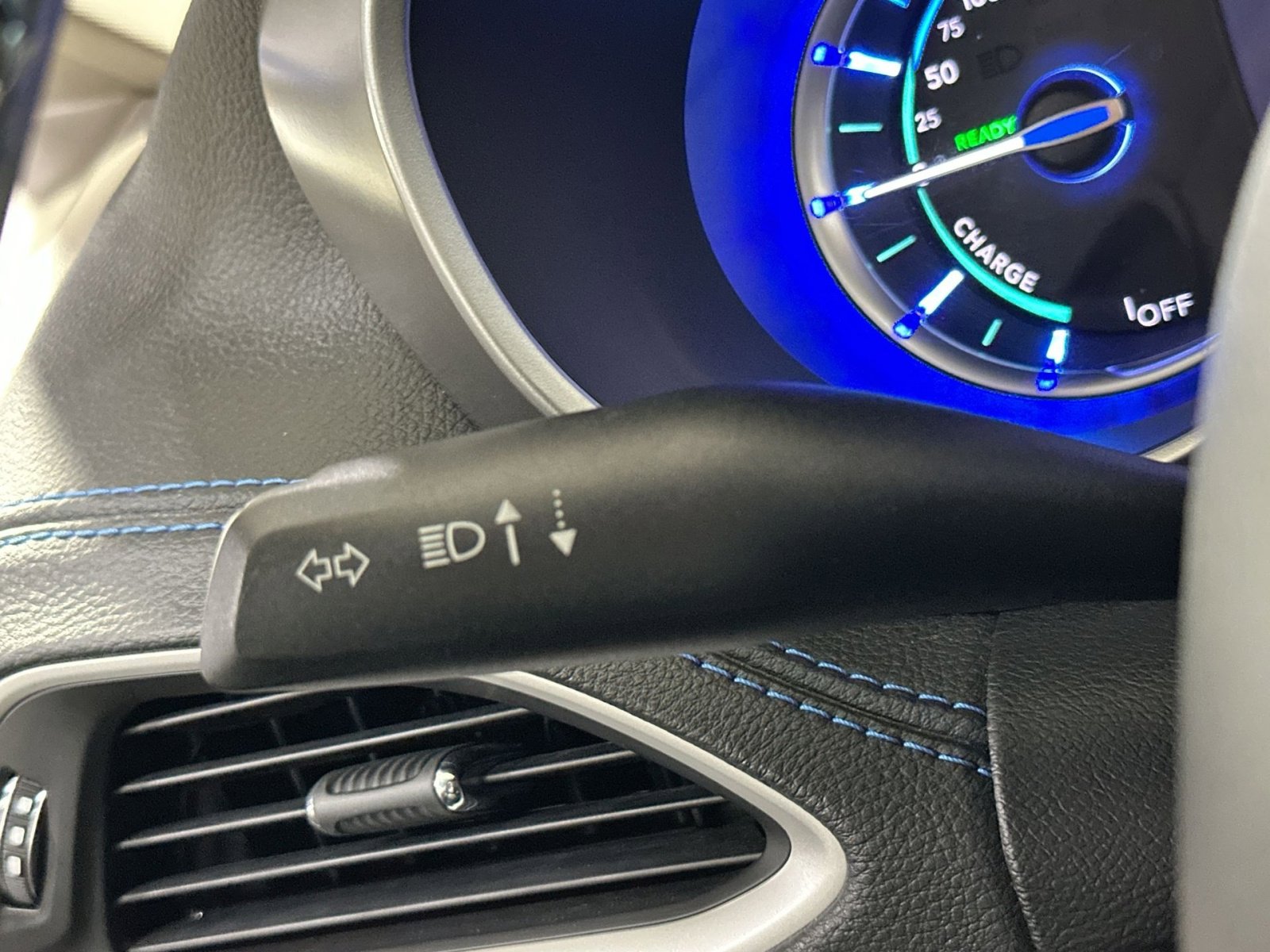 Used 2021 Chrysler Pacifica Touring-L image 31