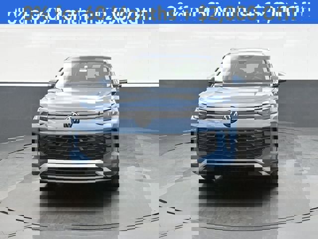 New 2026 Volkswagen Tiguan SE image 2