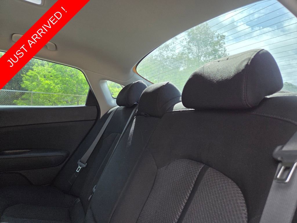 Used 2018 Kia Optima LX w/ 17" Alloy Wheels Package FWD image 20