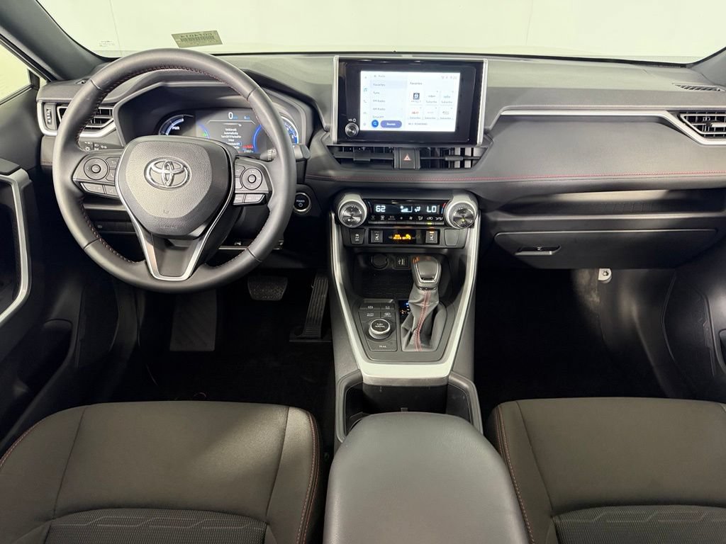 Used 2025 Toyota RAV4 SE AWD/4WD image 12
