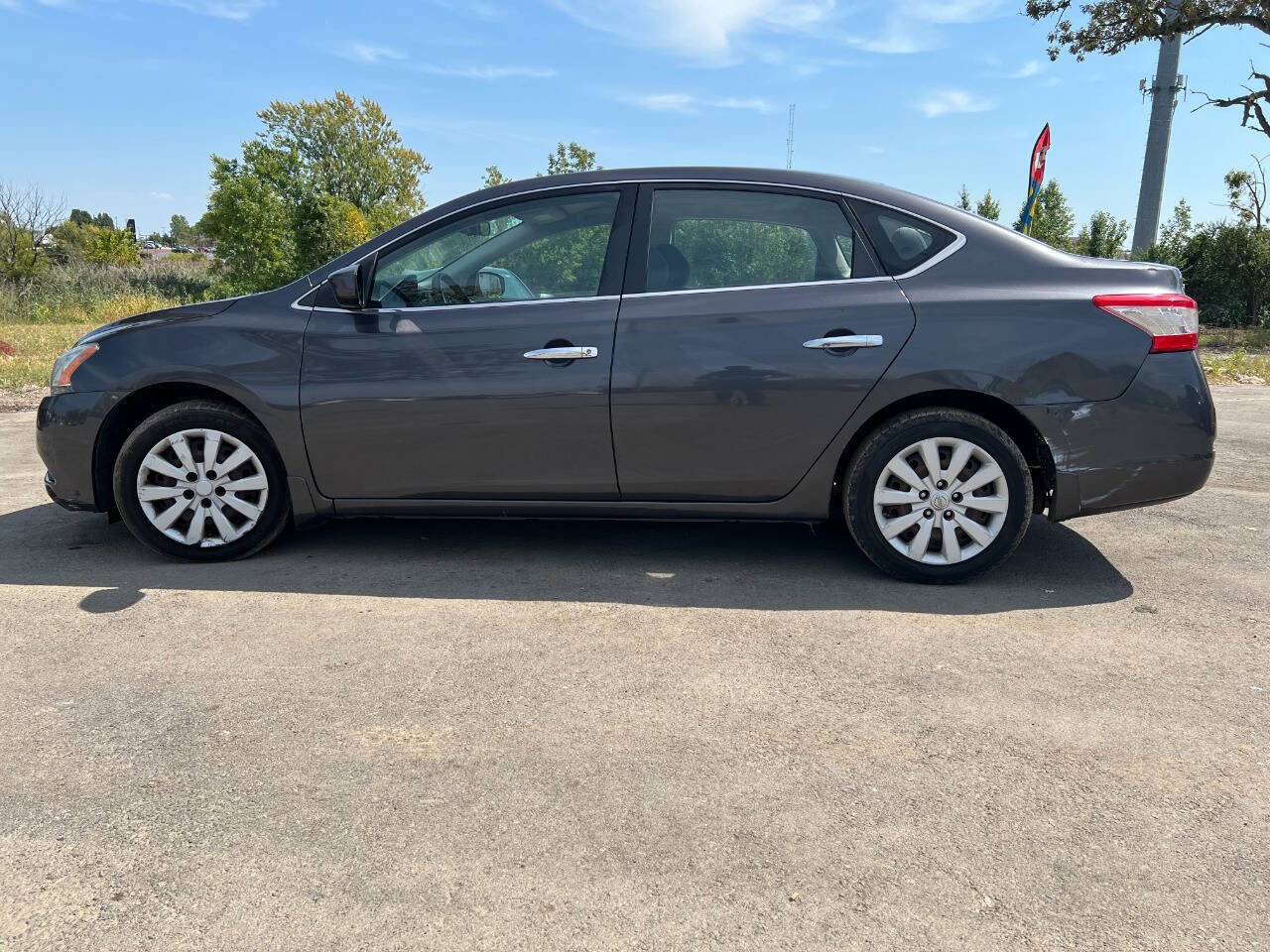 Used 2013 Nissan Sentra SV FWD image 5