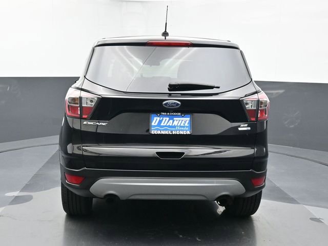 Used 2017 Ford Escape SE image 4