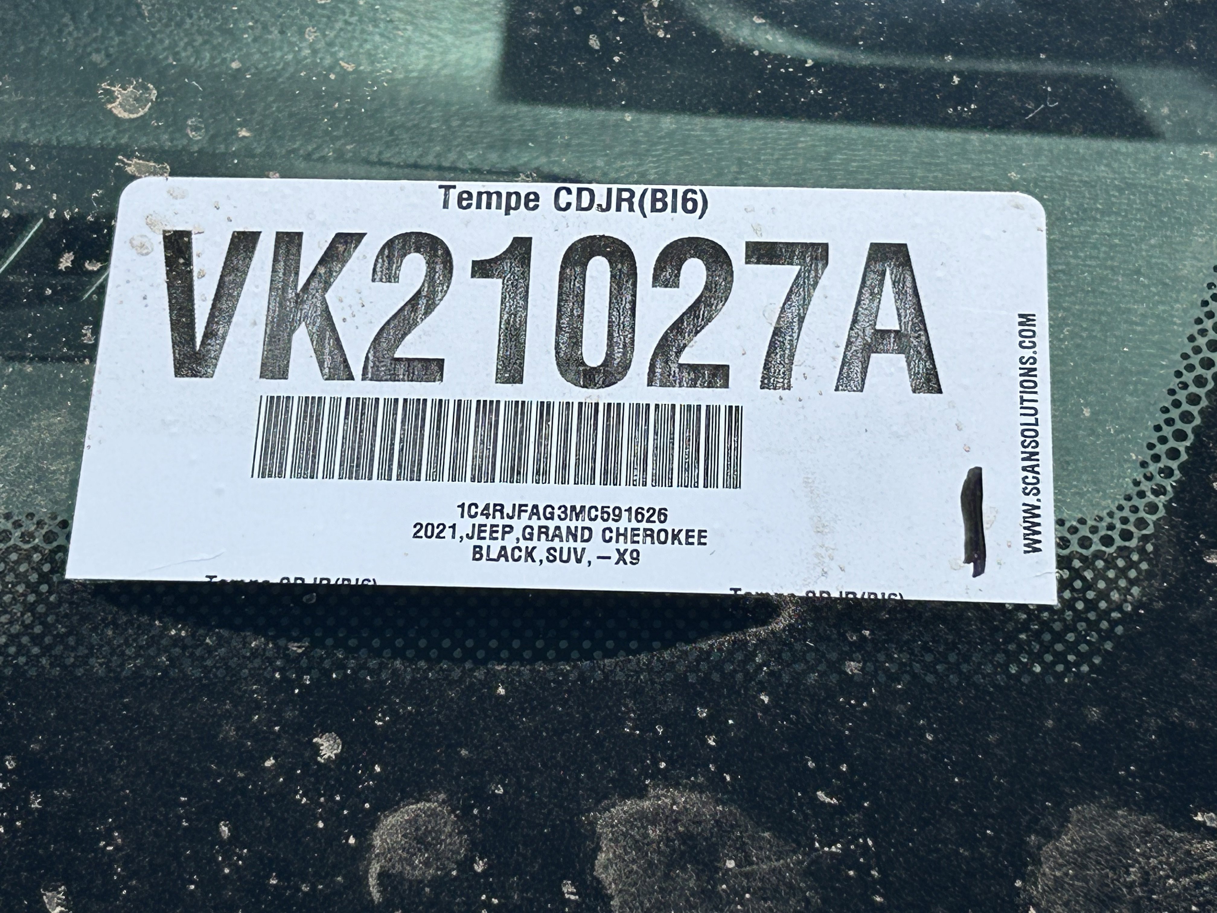 Certified 2021 Jeep Grand Cherokee Laredo X AWD/4WD image 32