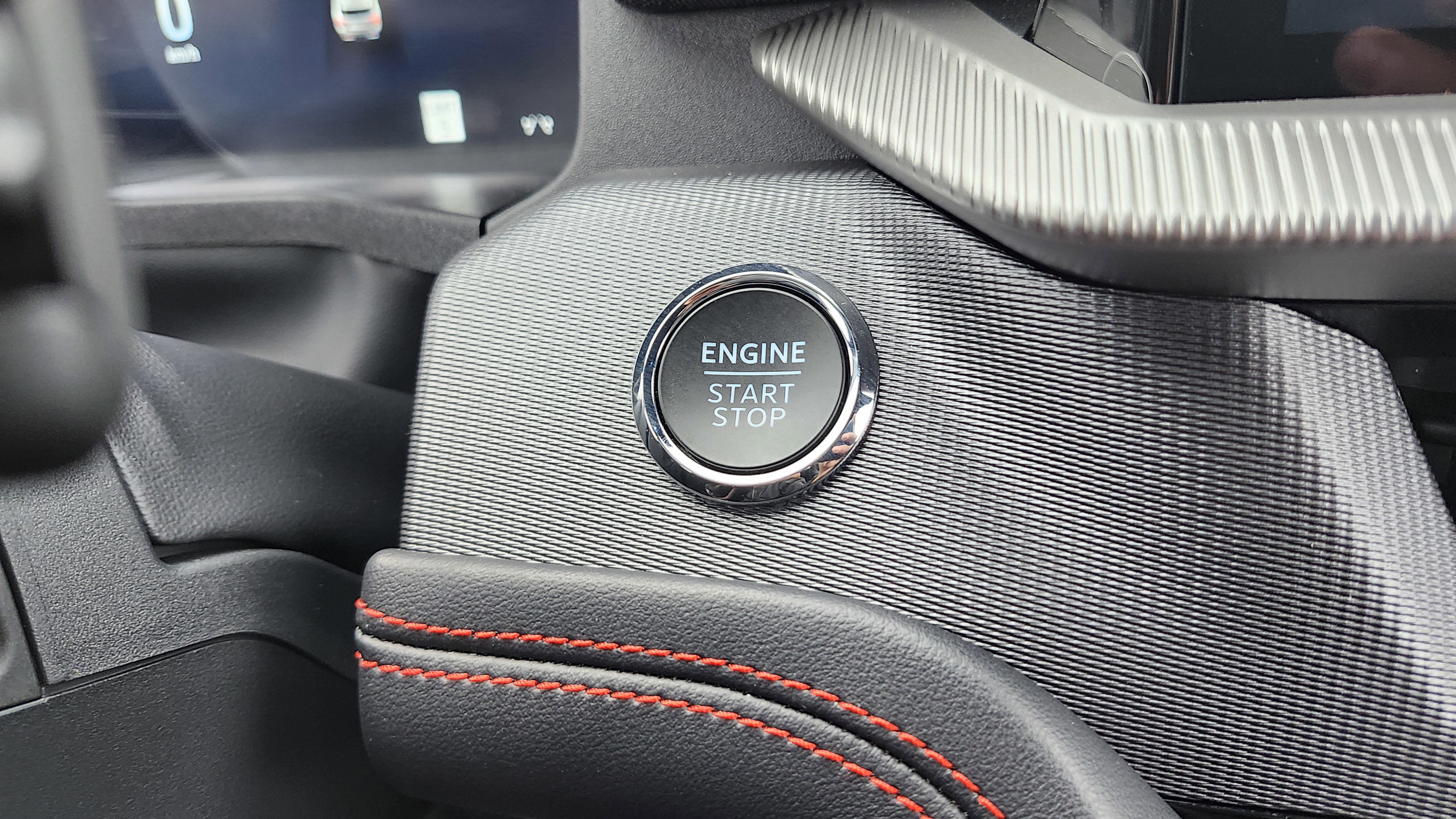 Used 2025 Ford Explorer ST w/ Sun And Sound Package image 9