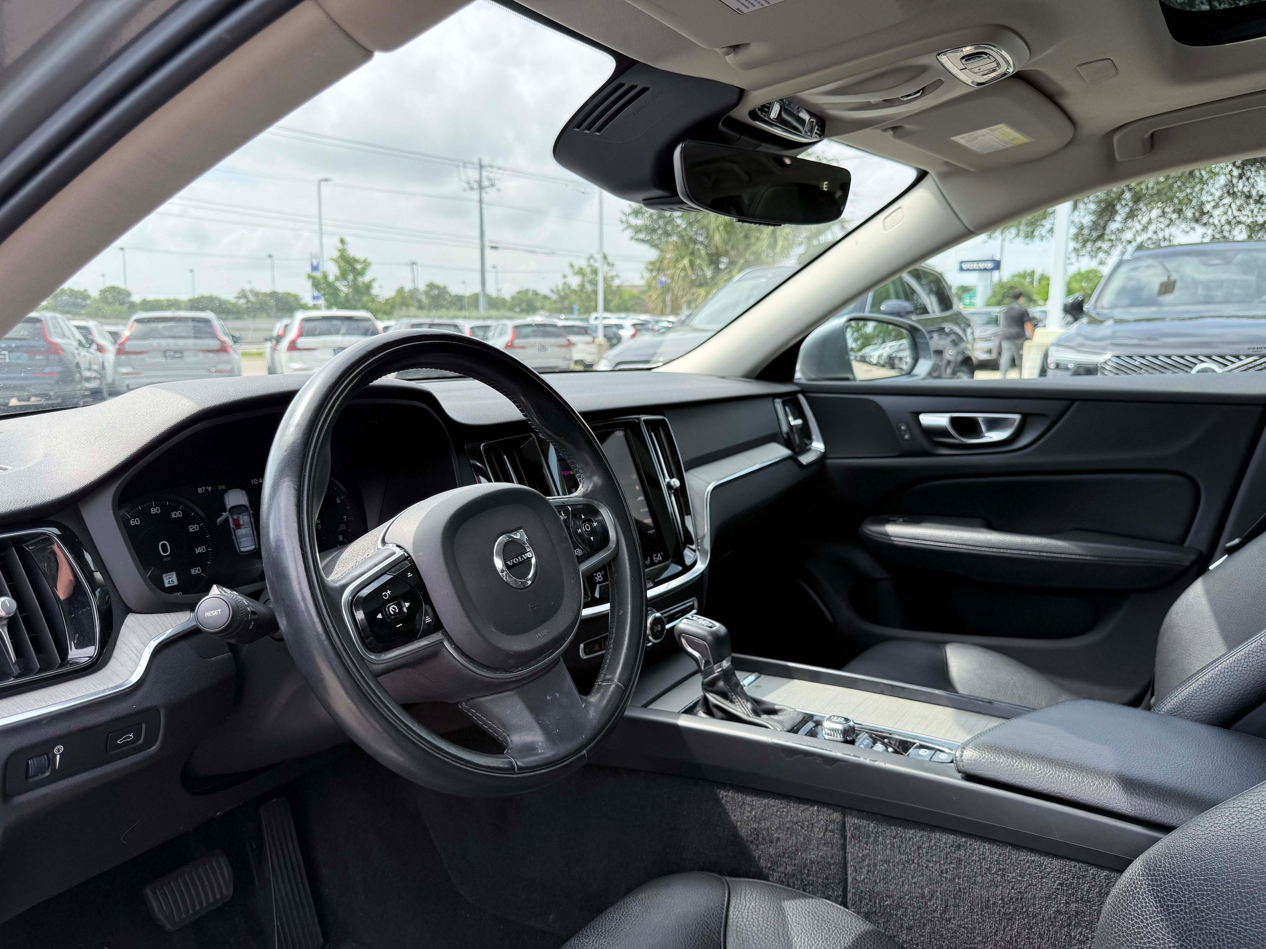 Used 2021 Volvo V60 T5 Cross Country w/ Climate Package AWD/4WD image 8