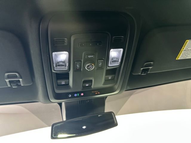 Used 2023 Chevrolet Tahoe Z71 w/ Luxury Package image 25