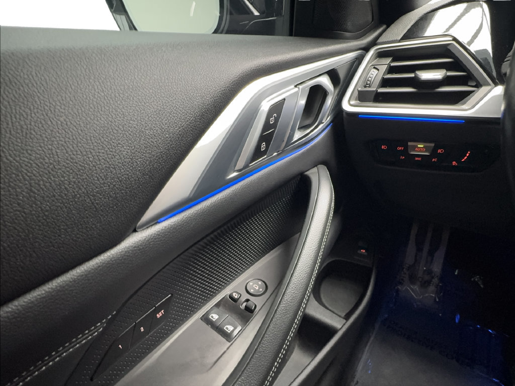 Used 2023 BMW 430i Coupe w/ M Sport Package RWD image 39