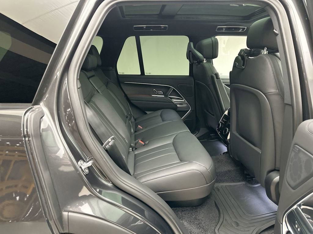New 2026 Land Rover Range Rover SE AWD/4WD image 19