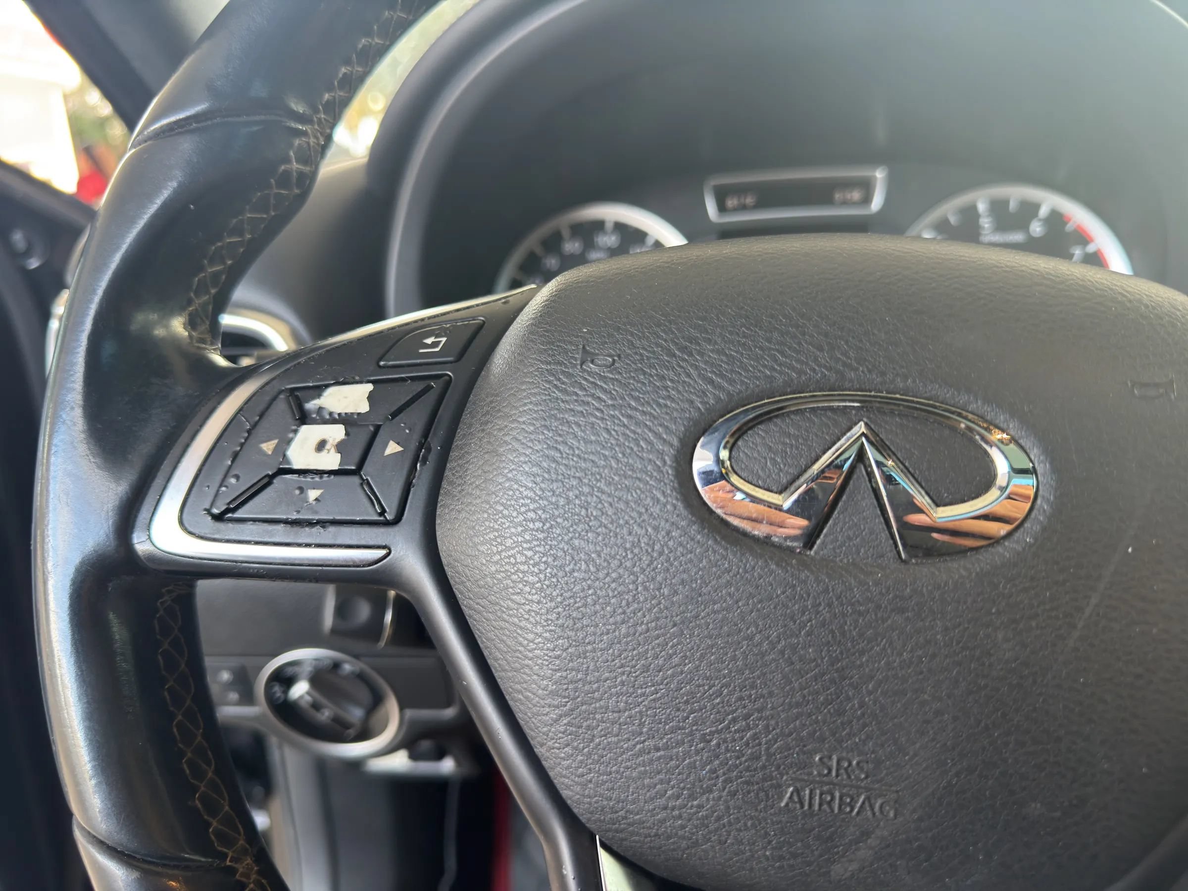 Used 2017 INFINITI QX30 Sport w/ Sport Leather Package FWD image 27