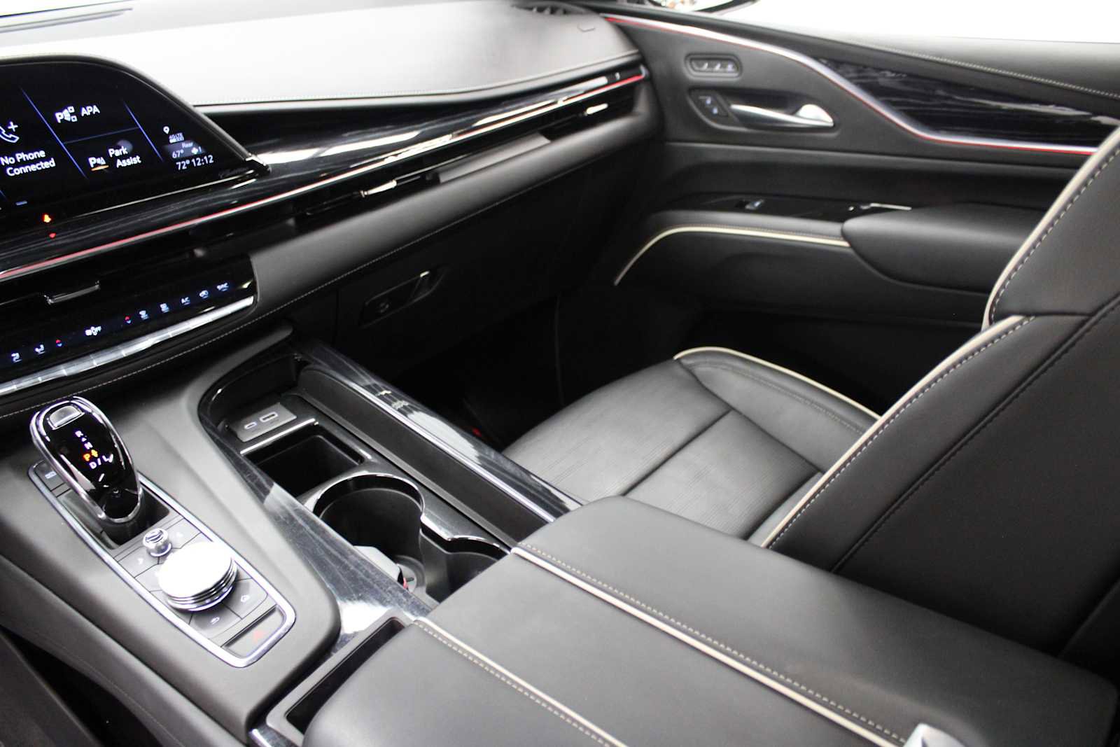 Certified 2021 Cadillac Escalade Sport w/ Driver Assist Tech Package image 35