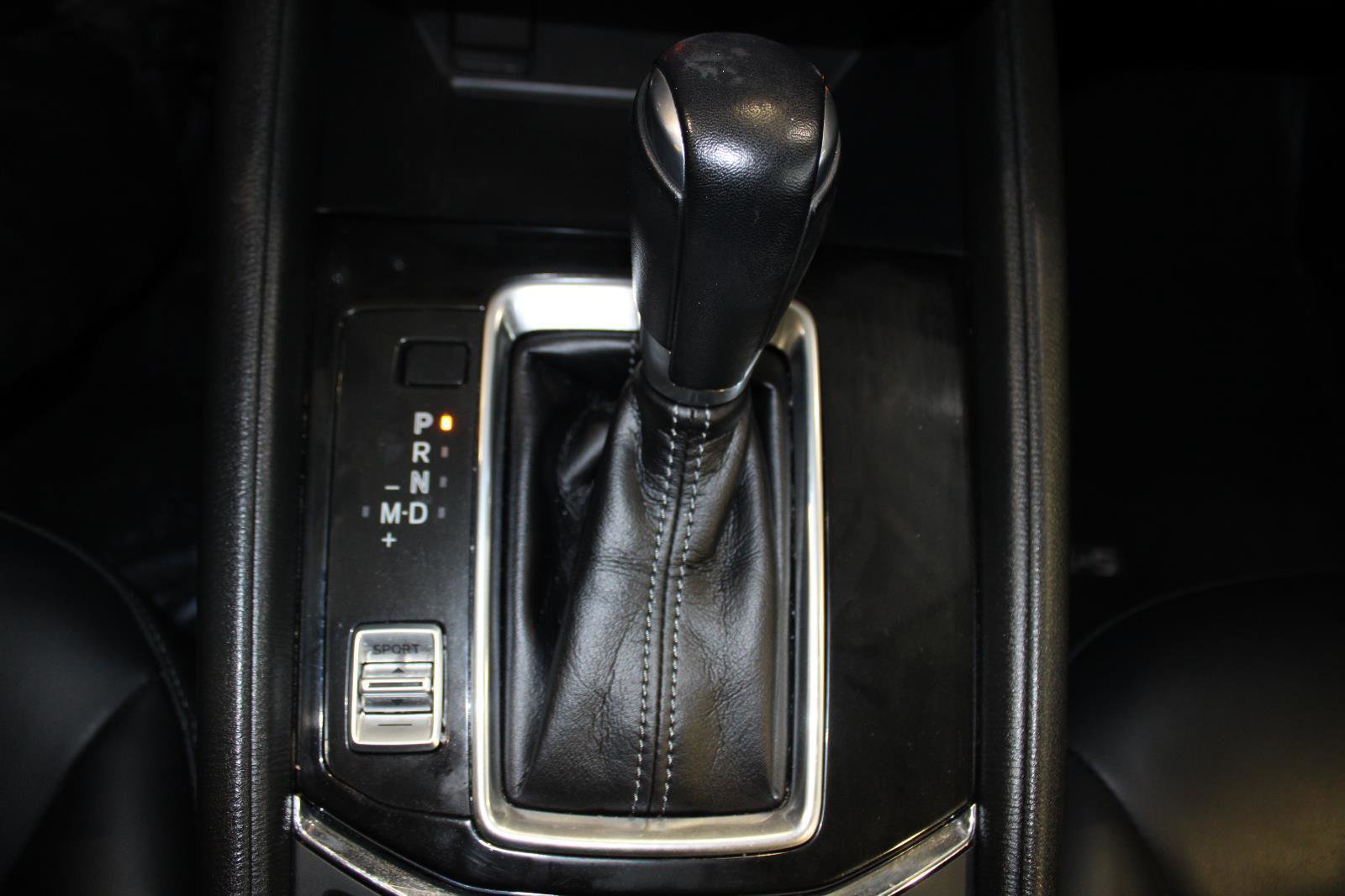 Used 2020 MAZDA CX-5 Touring image 22