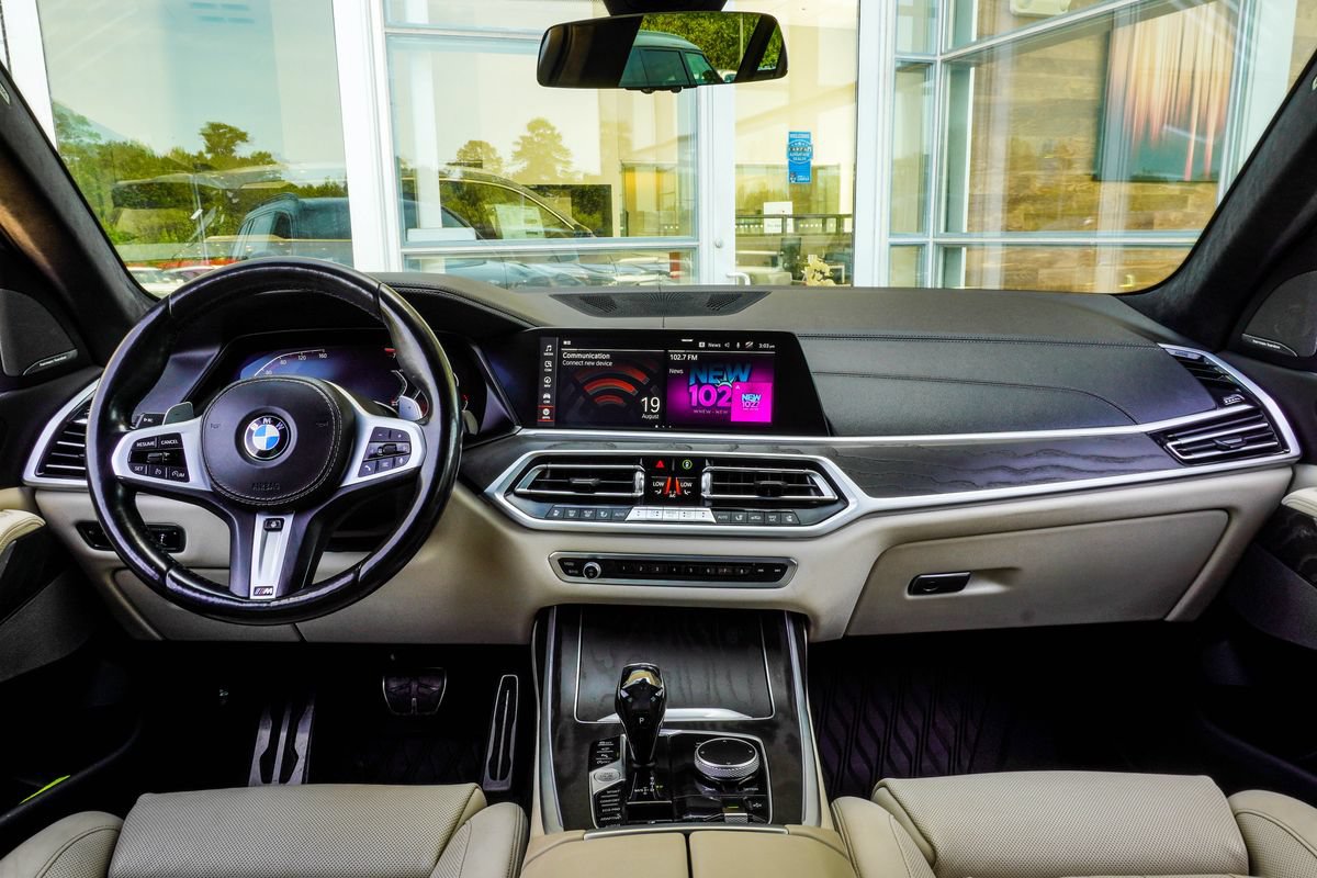 Used 2020 BMW X7 xDrive40i w/ M Sport Package AWD/4WD image 5