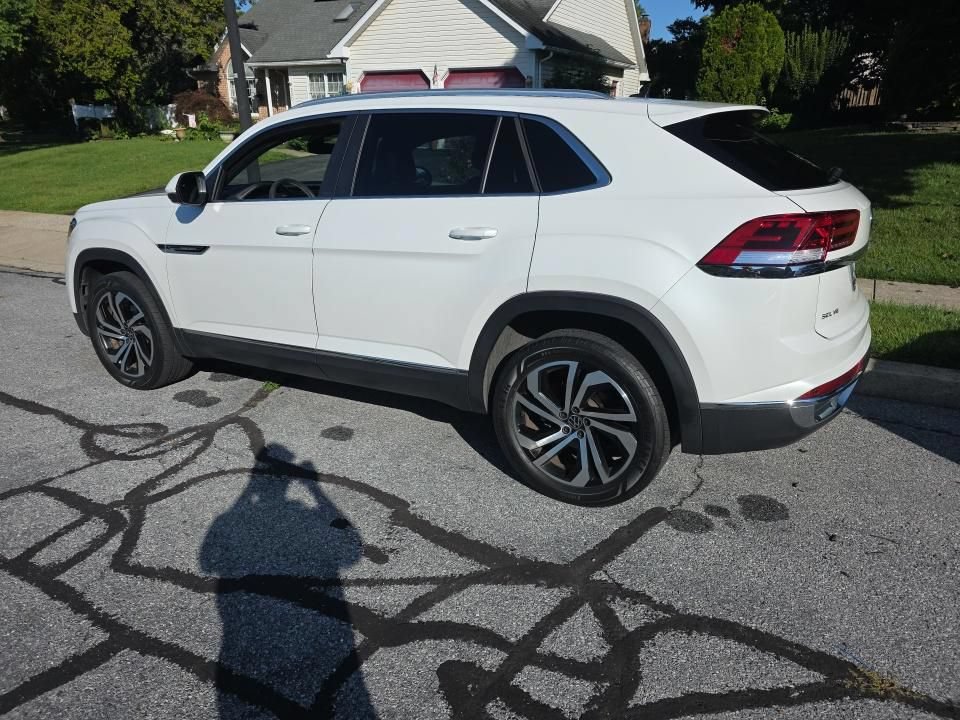 Used 2023 Volkswagen Atlas Cross Sport SEL AWD/4WD image 12