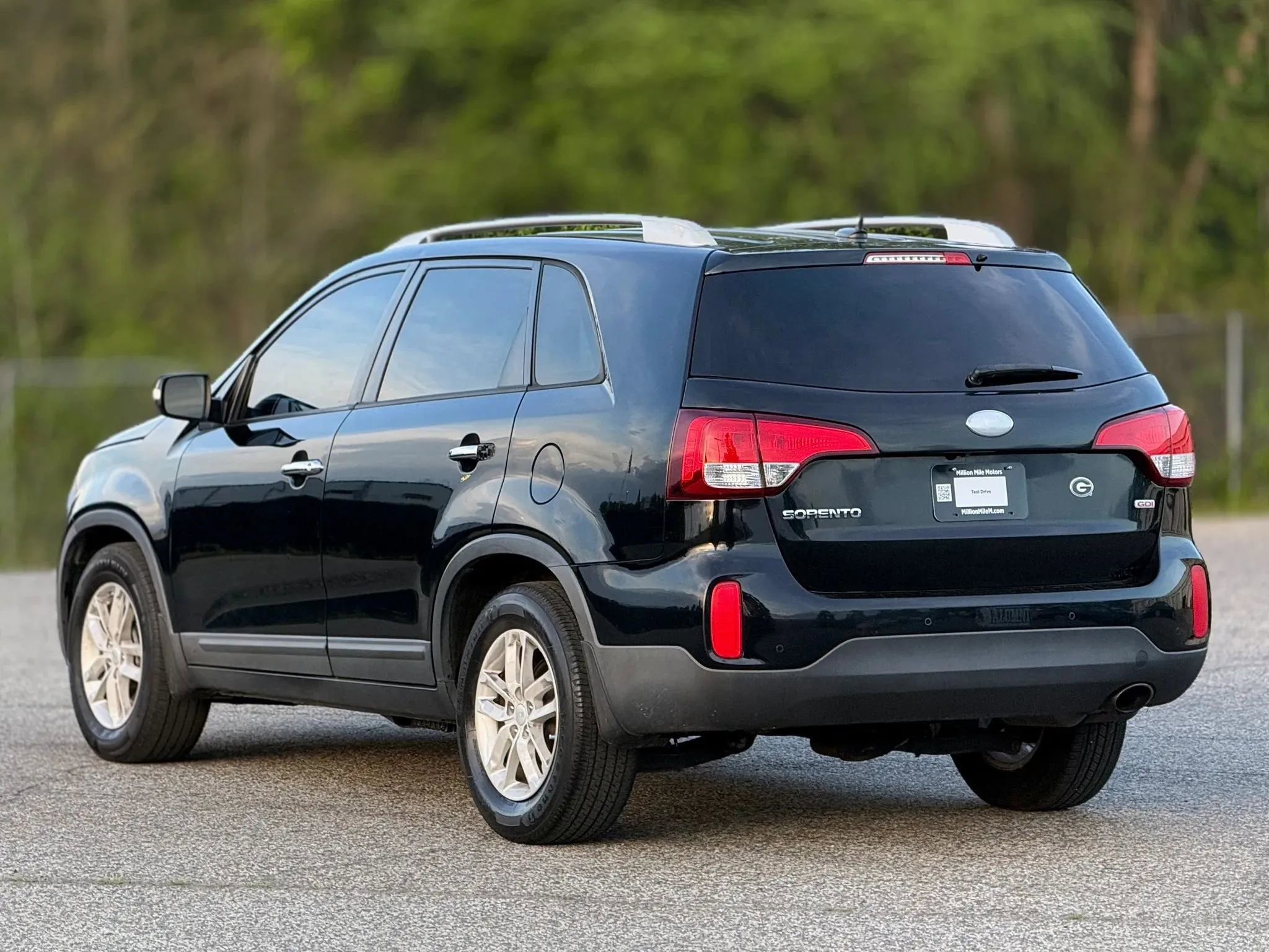 Used 2015 Kia Sorento LX image 10