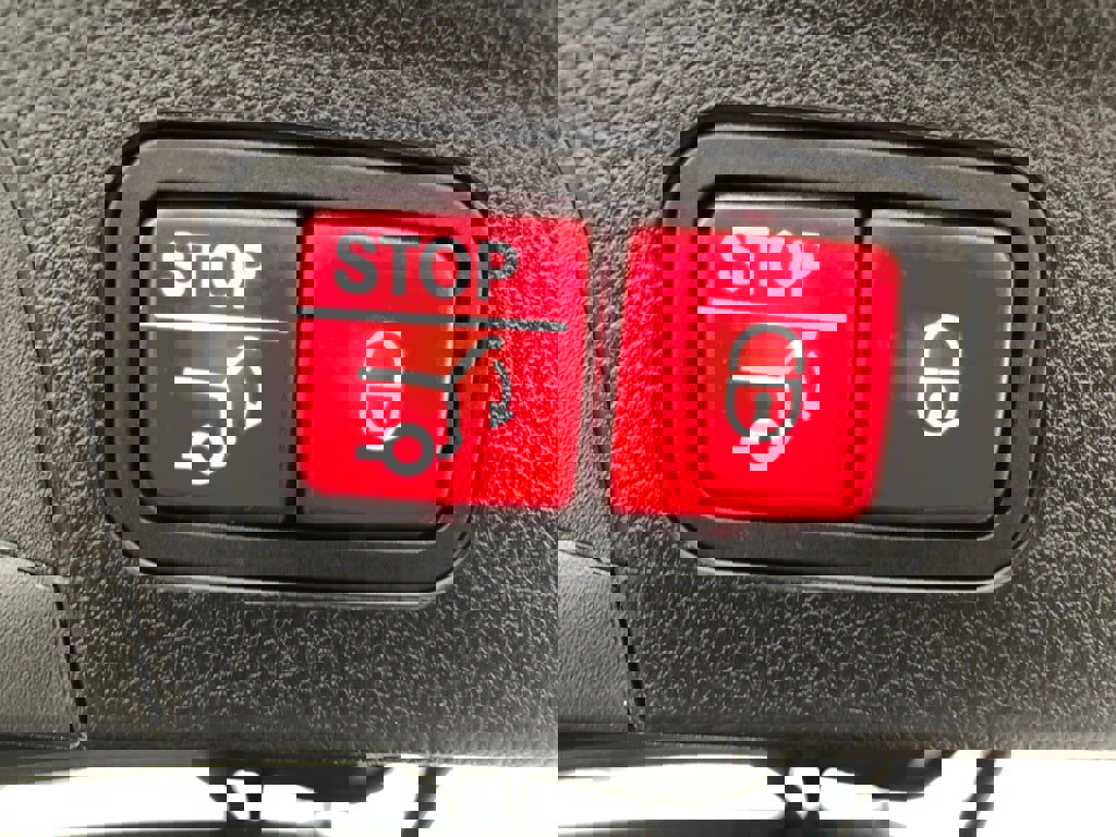 Used 2022 Mercedes-Benz GLE 350 GLE 350 w/ AMG Line Exterior image 40