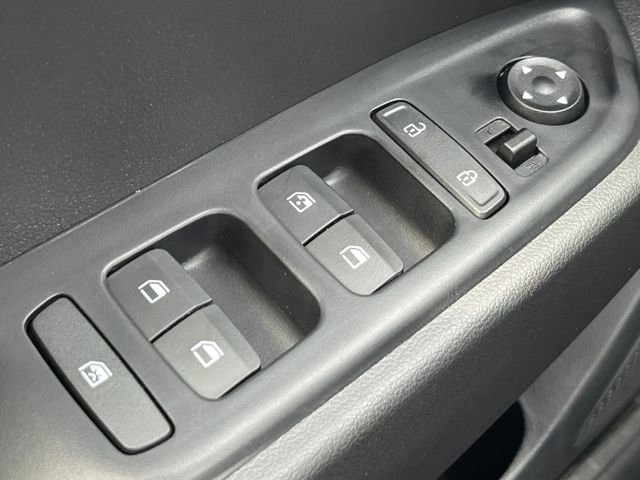 New 2026 Hyundai Venue SEL FWD image 19