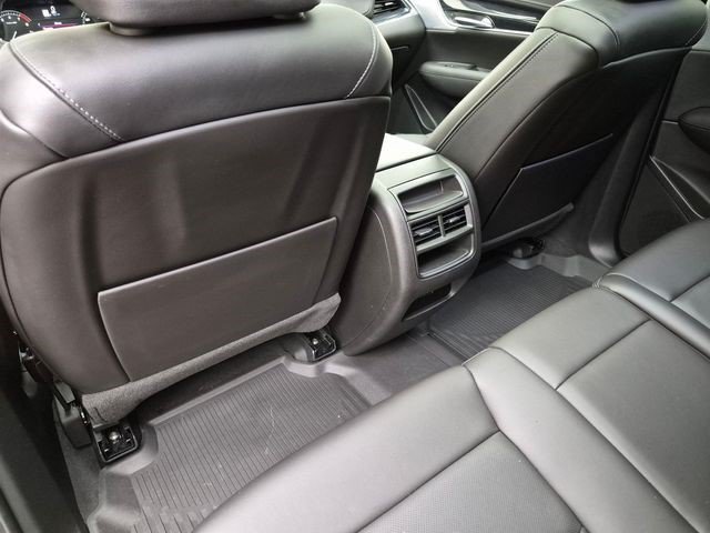 Certified 2023 Cadillac XT5 Premium Luxury w/ LPO, Floor Liner Package AWD/4WD image 17