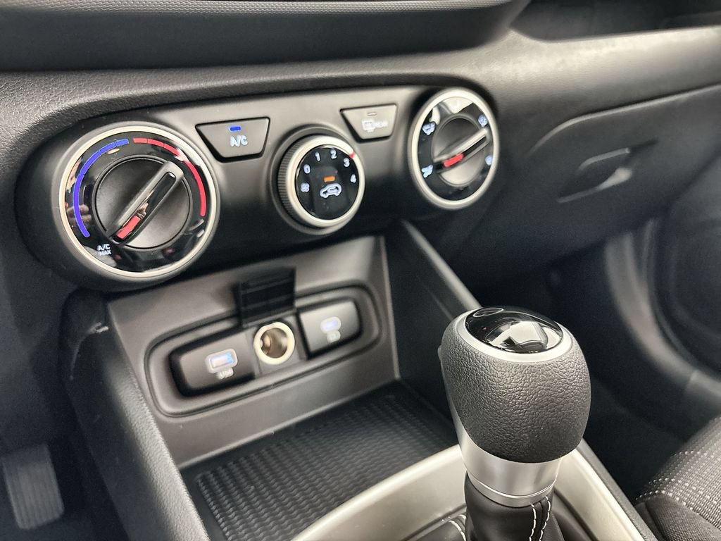 New 2026 Hyundai Venue SE FWD image 16