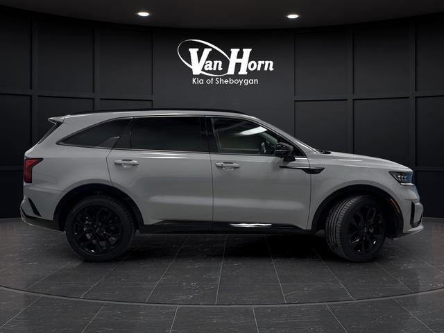 Used 2022 Kia Sorento SX image 2