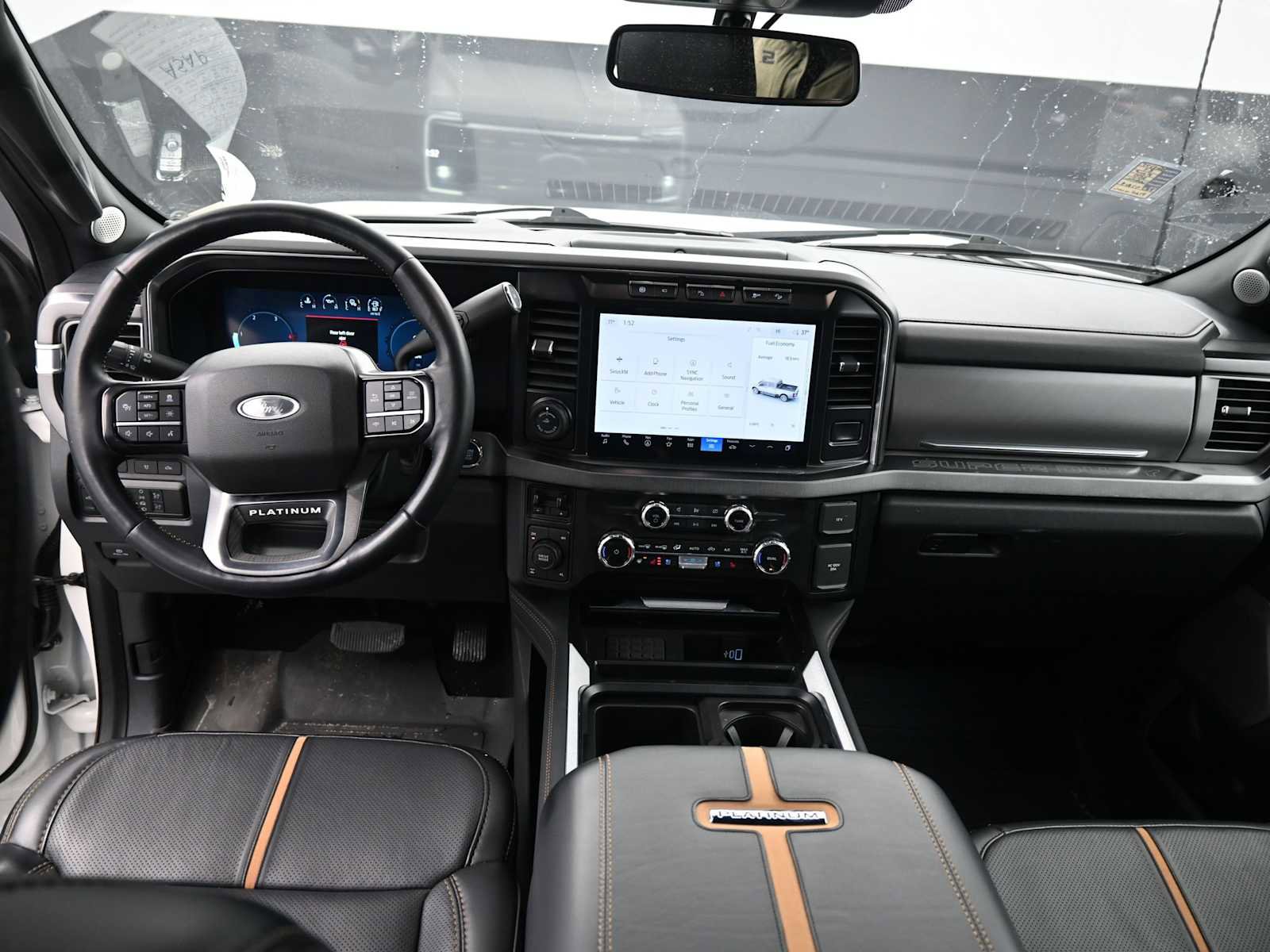 Used 2024 Ford F250 Platinum image 16