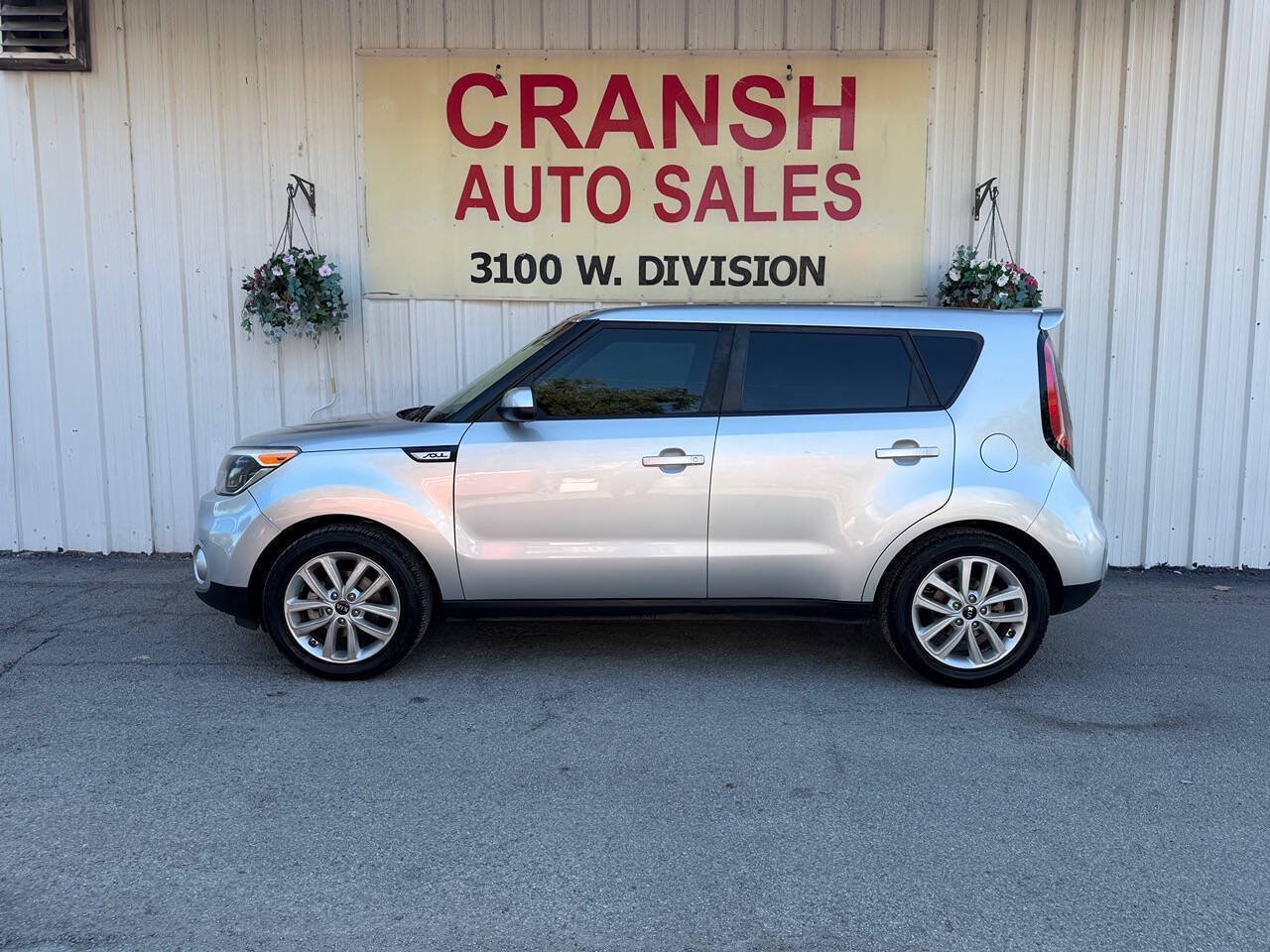 Used 2017 Kia Soul + FWD image 6