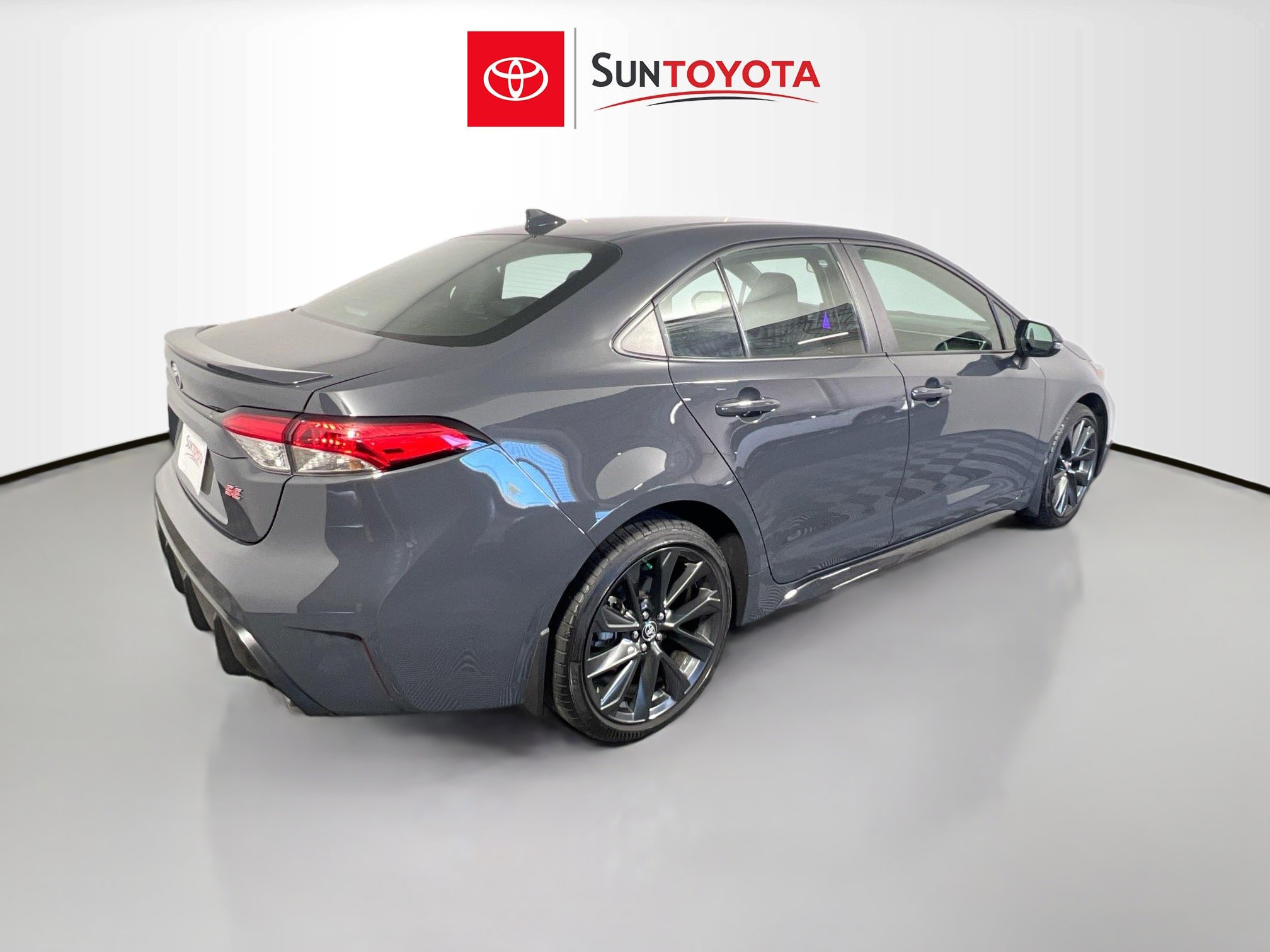 Used 2025 Toyota Corolla SE image 4