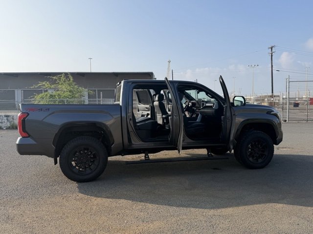 Used 2024 Toyota Tundra Platinum image 4