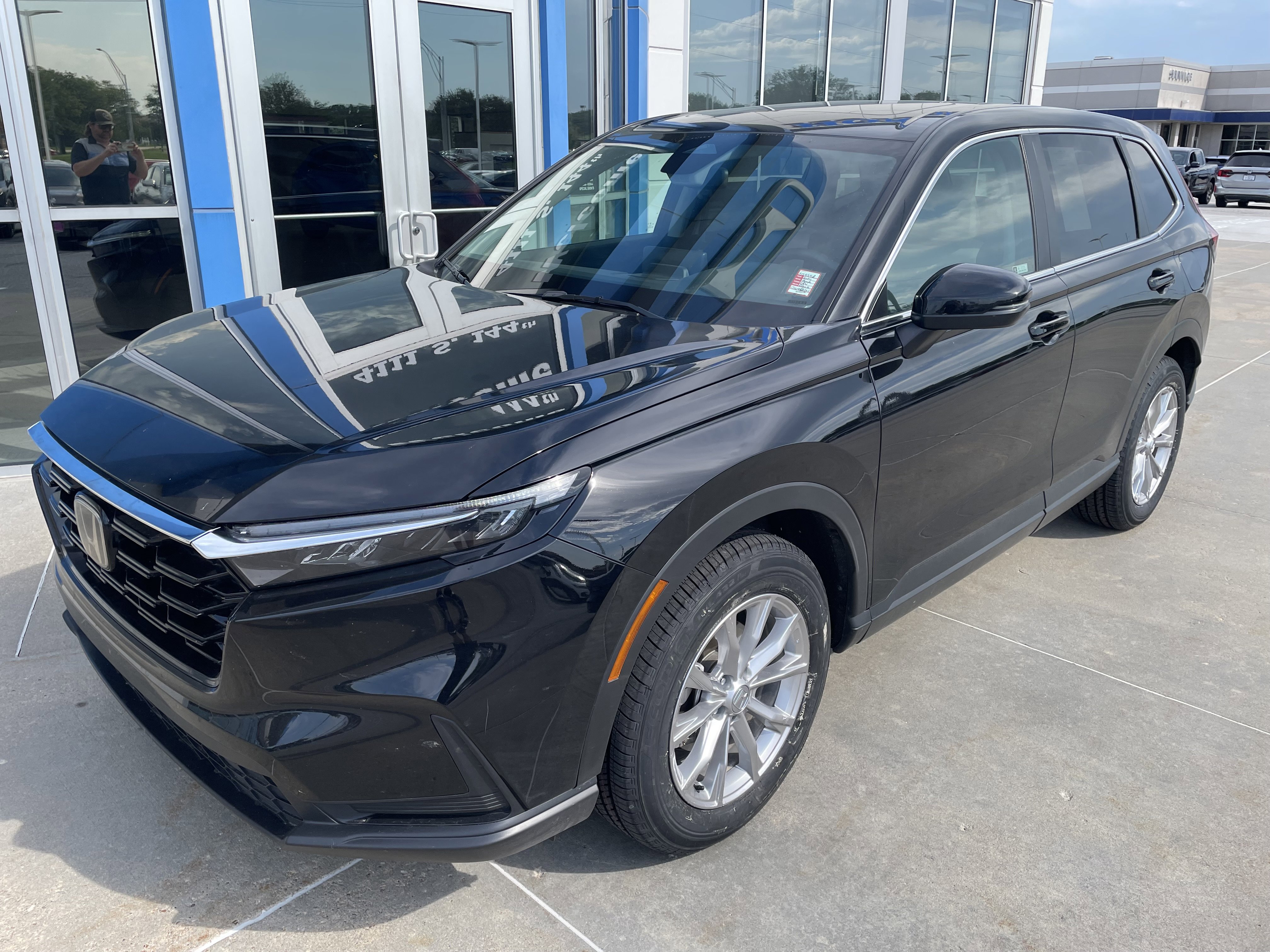 Used 2024 Honda CR-V EX image 4