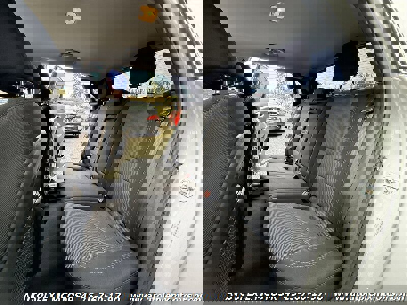 Used 2016 Hyundai Elantra GT image 16