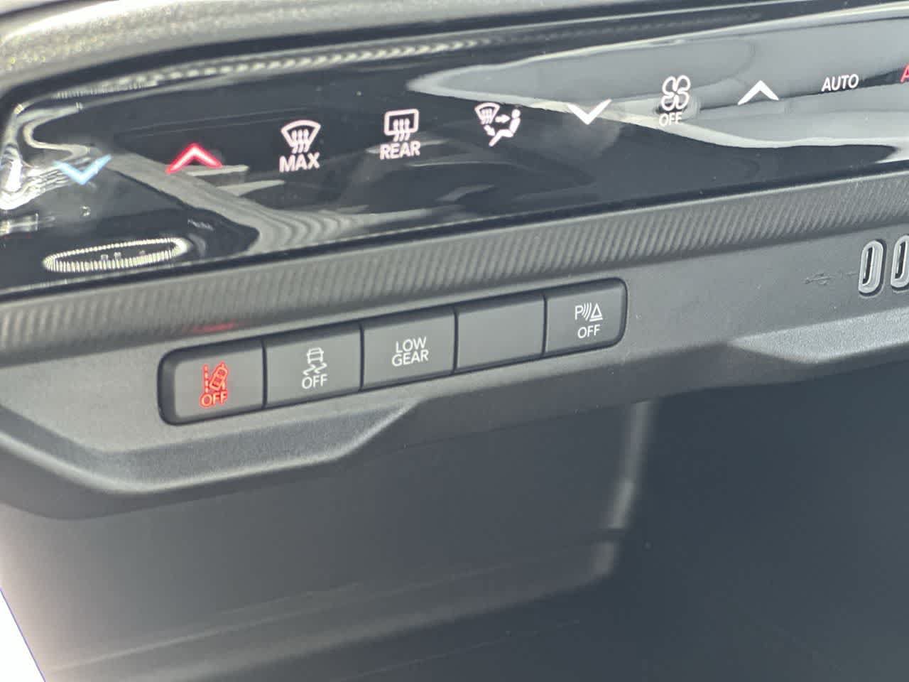 New 2026 Jeep Cherokee Limited AWD/4WD image 17