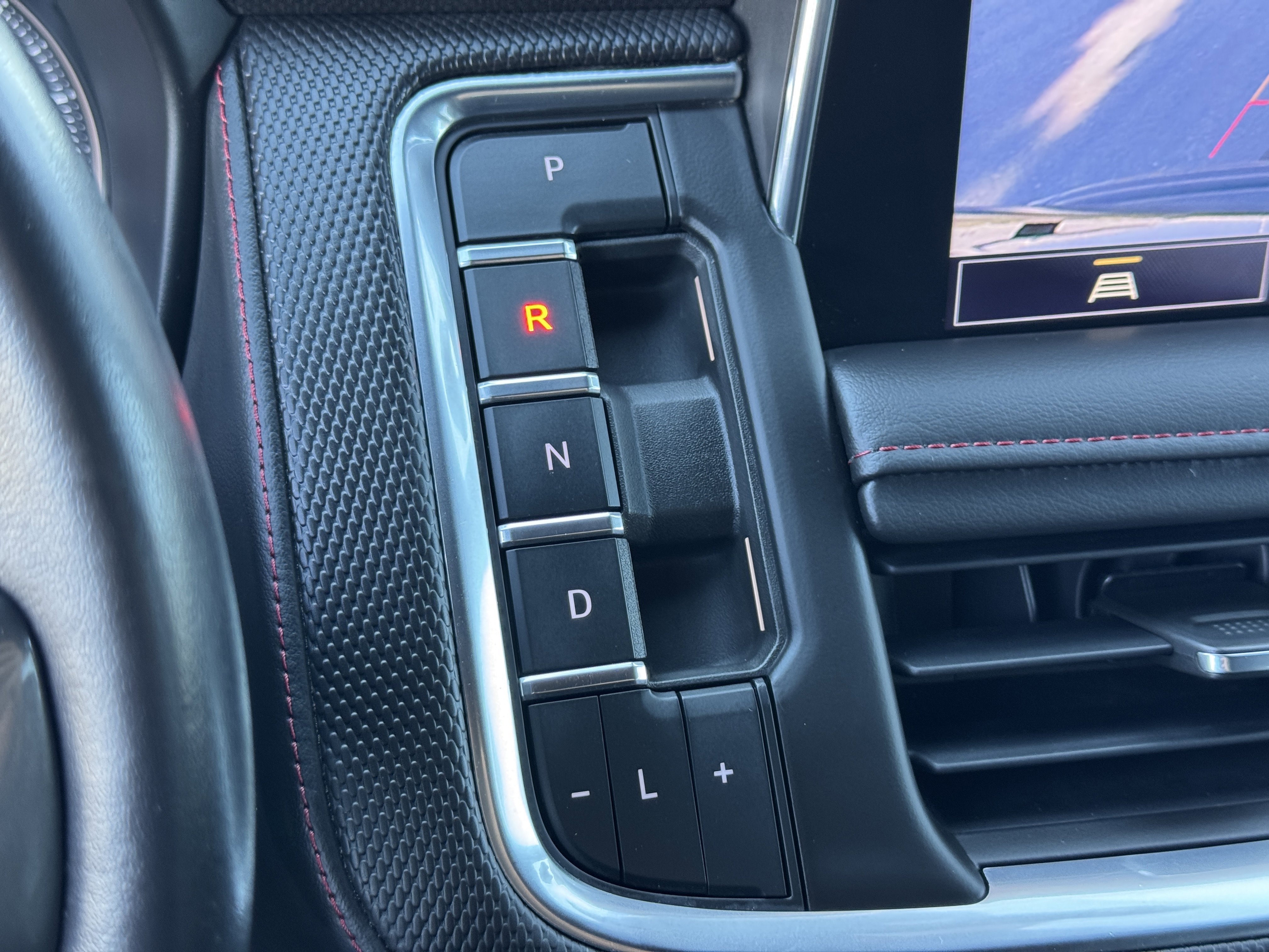 Certified 2021 Chevrolet Suburban RST w/ Rear Media and Nav Package image 29