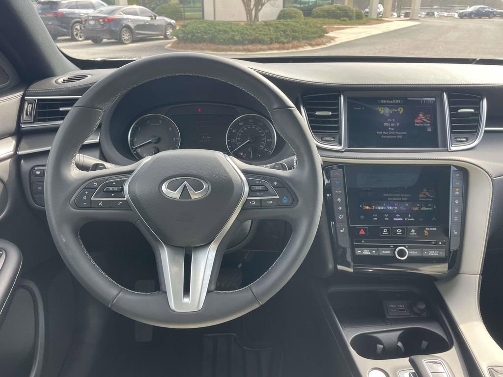 Used 2025 INFINITI QX55 Luxe w/ Cargo Package image 13