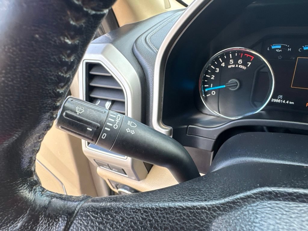 Used 2017 Ford F150 Lariat w/ Equipment Group 502A Luxury AWD/4WD image 21