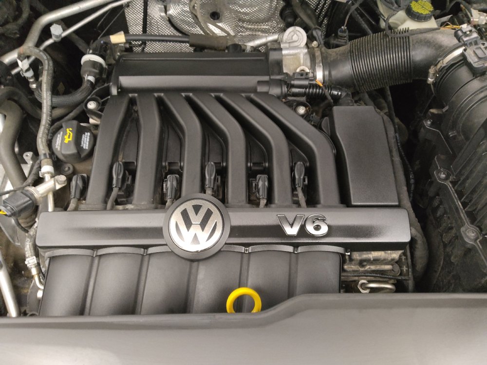 Used 2021 Volkswagen Atlas Cross Sport SE image 30