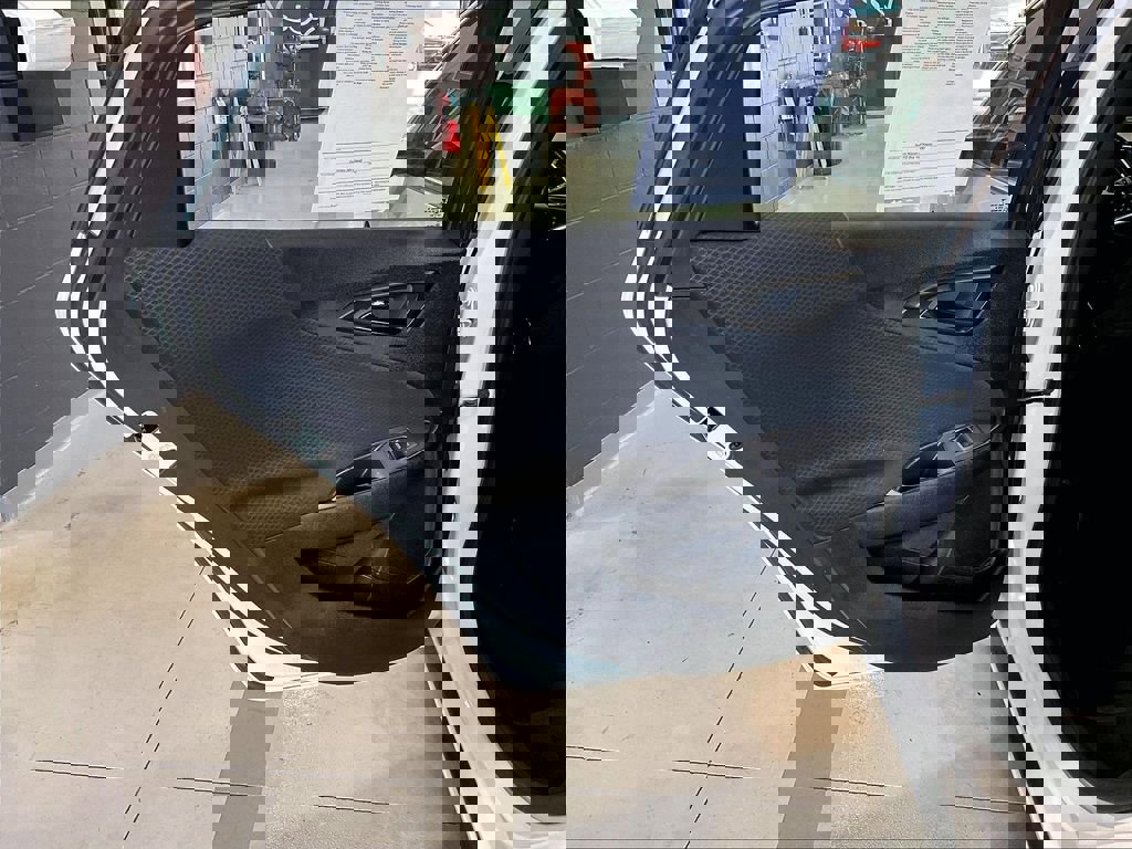 Used 2025 Chevrolet Malibu RS image 21