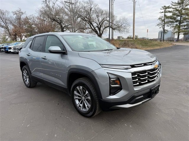 Used 2025 Chevrolet Equinox LT image 9