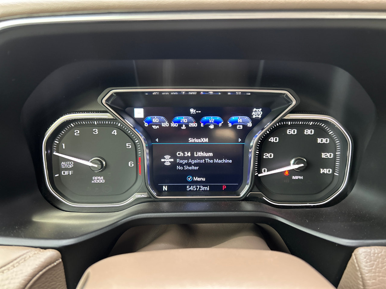 Used 2021 GMC Yukon Denali w/ Denali Premium Package AWD/4WD image 9