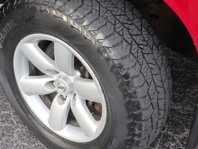 Used 2012 Nissan Titan SV w/ SV Premium Utility Pkg image 9