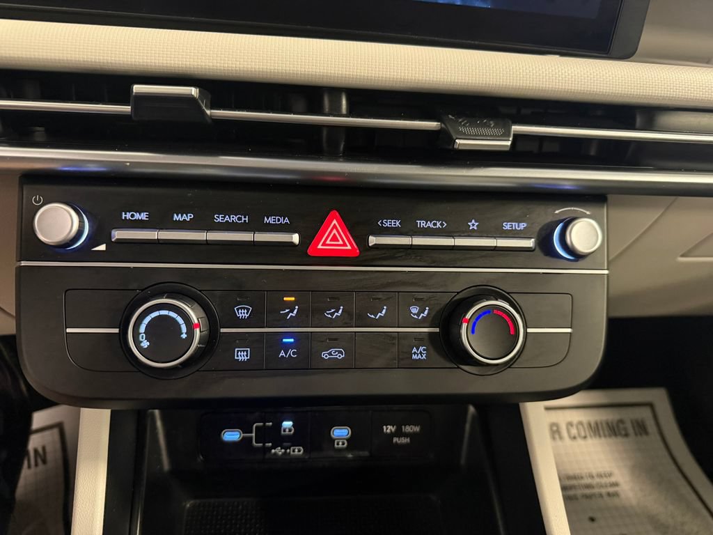 Certified 2025 Hyundai Tucson SE AWD/4WD image 38