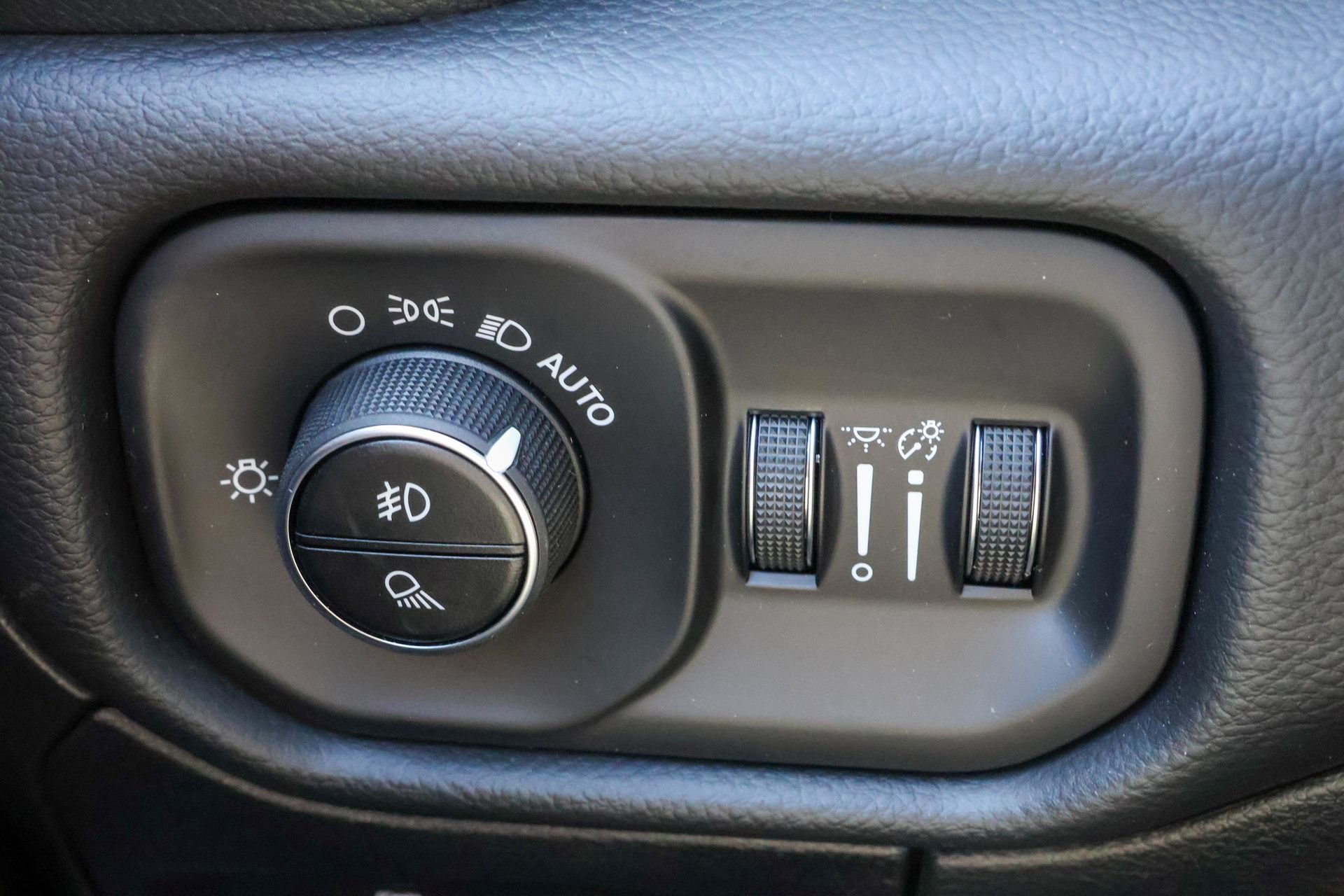 New 2026 RAM 1500 Rebel w/ G/T Package AWD/4WD image 30