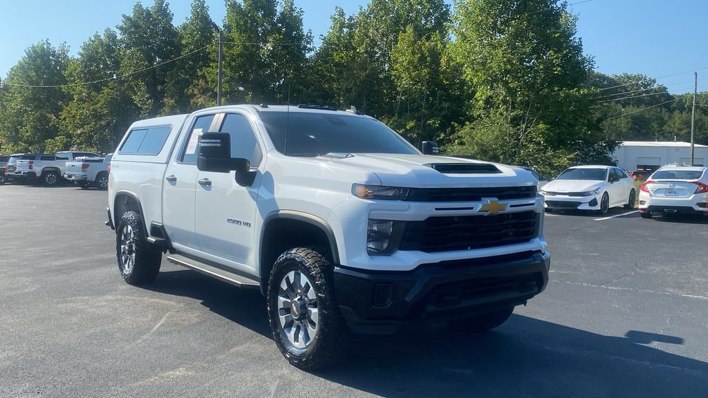 Used 2024 Chevrolet Silverado 2500 Custom w/ Custom Value Package AWD/4WD image 3
