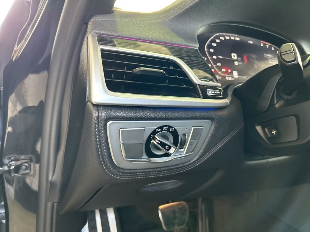 Used 2022 BMW 740i xDrive w/ M Sport Package image 44