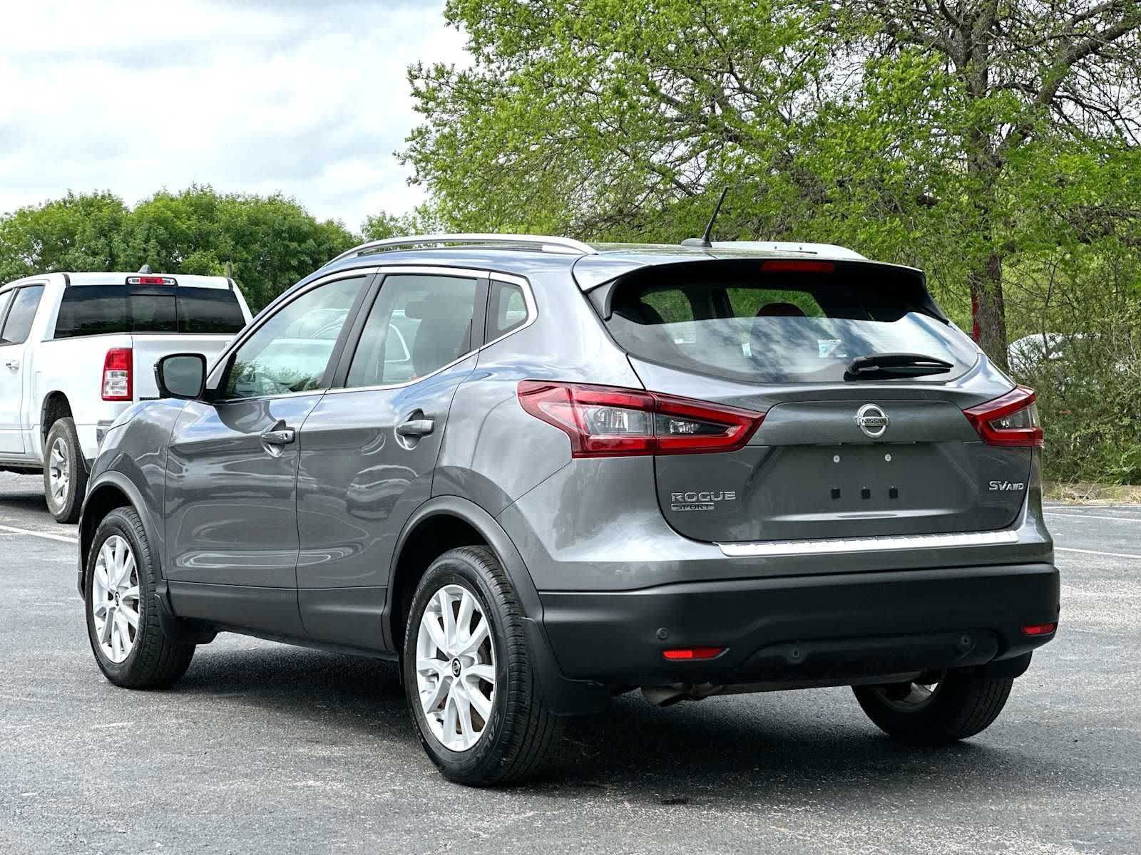 Used 2022 Nissan Rogue Sport SV w/ Technology Package AWD/4WD image 13