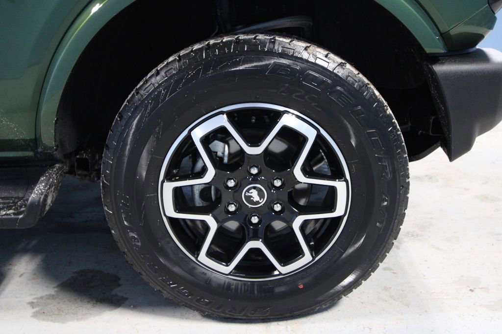 Used 2025 Ford Bronco Outer Banks image 34