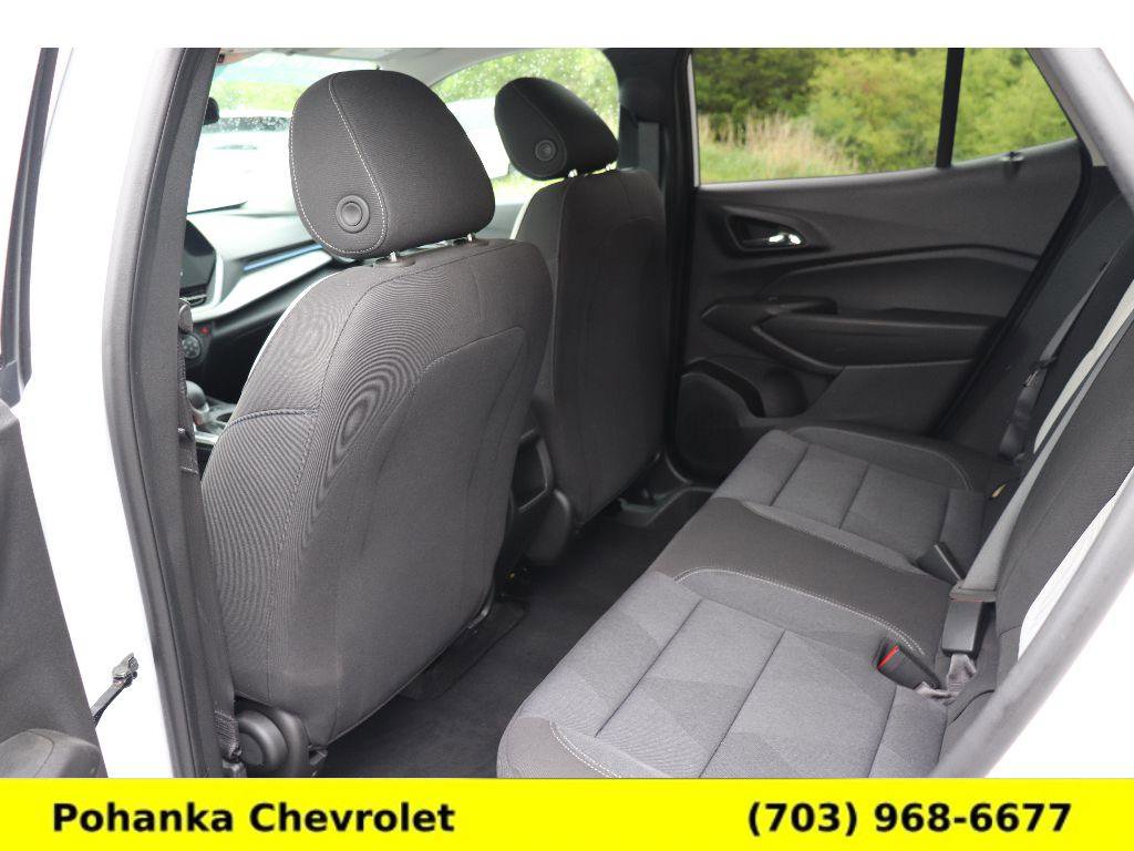 Used 2024 Chevrolet Trax LS w/ LS Convenience Package FWD image 27