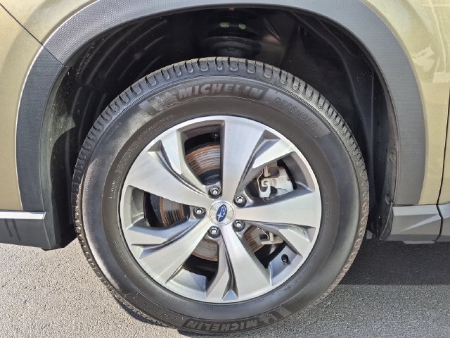 Used 2024 Subaru Ascent Premium w/ Convenience Package AWD/4WD image 23