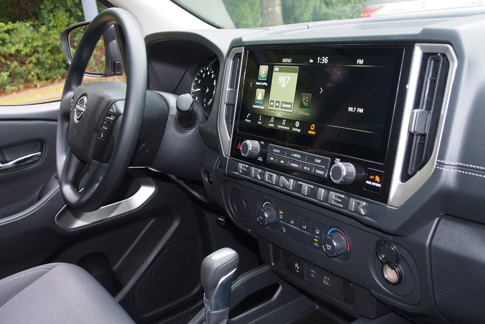 Used 2026 Nissan Frontier SV RWD image 9