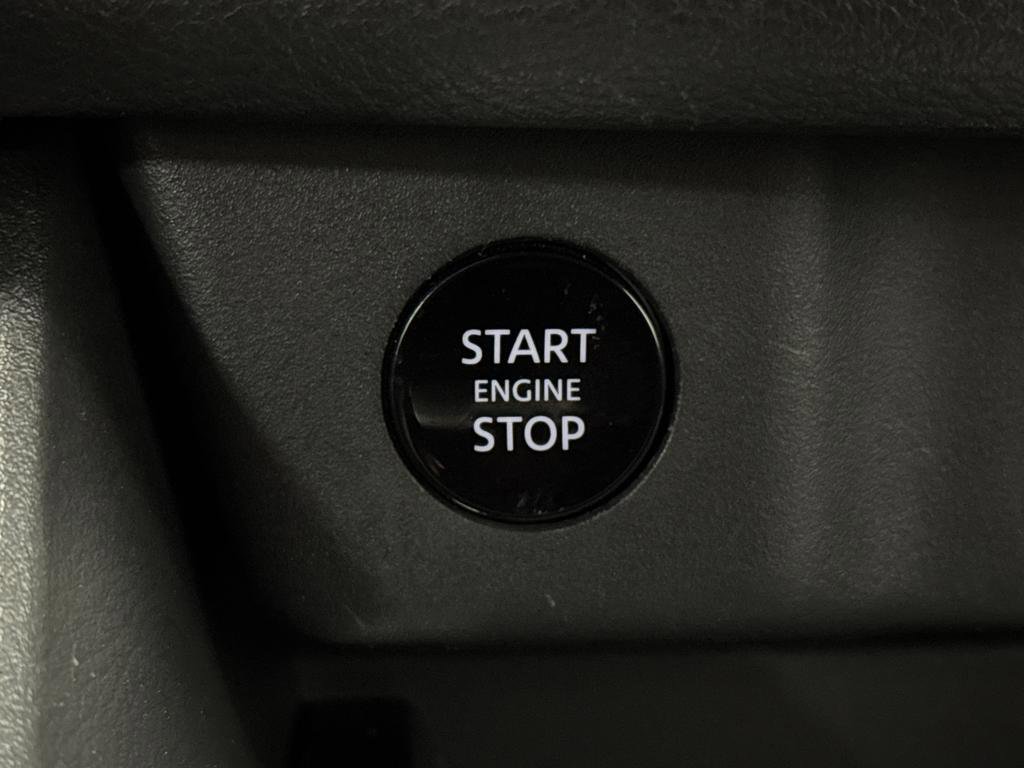 Used 2024 Nissan Rogue SV image 20