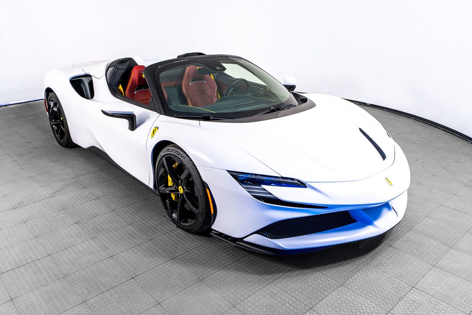 Certified 2024 Ferrari SF90 Spider AWD/4WD image 11
